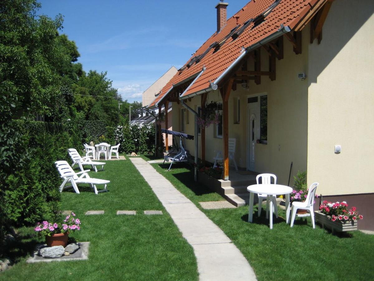 Lala Apartmanok Balatonboglár エクステリア 写真