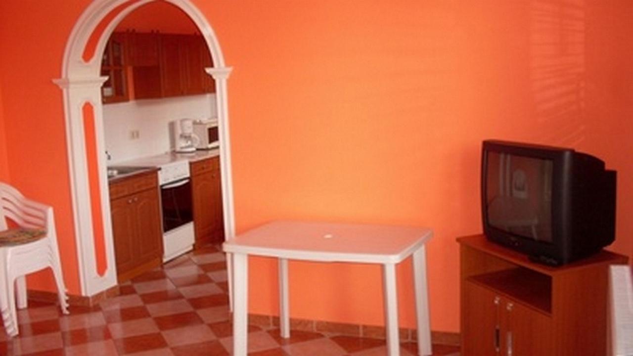 Lala Apartmanok Balatonboglár エクステリア 写真